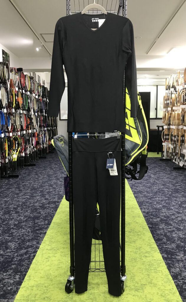 YONEX STB 高機能アンダウェア 展示