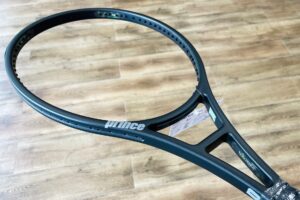 今週のオススメ中古ラケット｛VCORE100・PHANTOM107G｝(The introduction of our rackets)