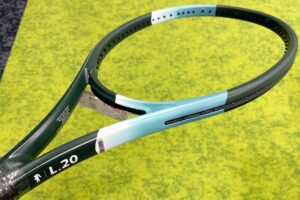 今週のオススメ中古ラケット｛L.20・PURE DRIVE WIMBLEDON｝(The introduction of our rackets)