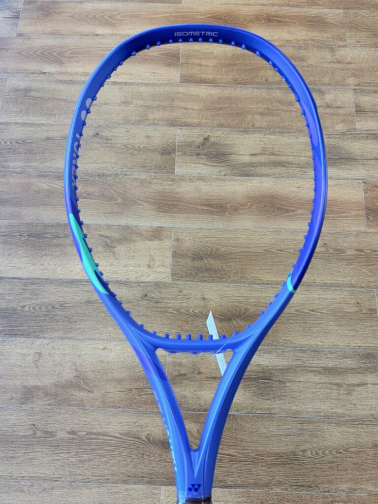 今週のオススメ中古ラケット｛EZONE 100+・PURE AERO 2022｝(The introduction of our rackets)