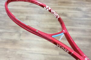 今週のオススメ中古ラケット｛VCORE 98・EZONE 98｝(The introduction of our rackets)