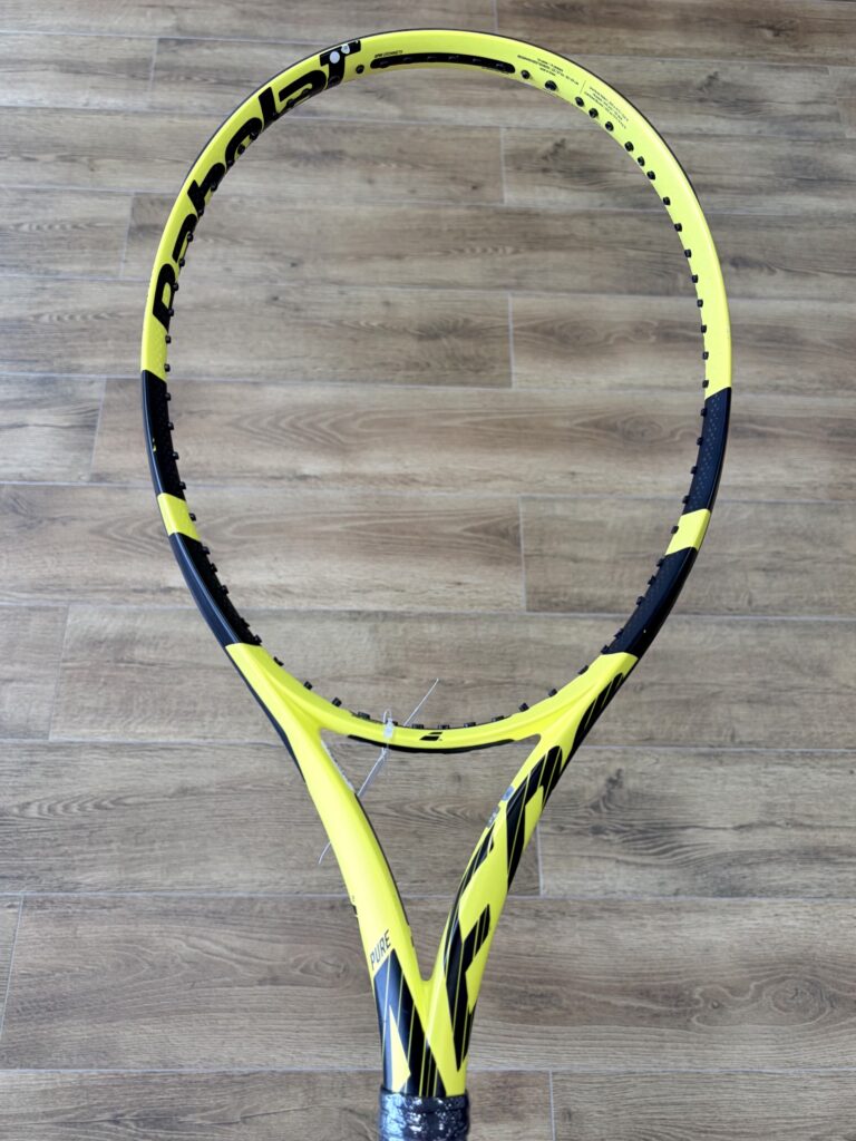 今週のオススメ中古ラケット｛PURE AERO +・PRO STAFF 97 CV｝(The introduction of our rackets)
